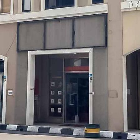 Ancol Homestay Джакарта Екстериор снимка